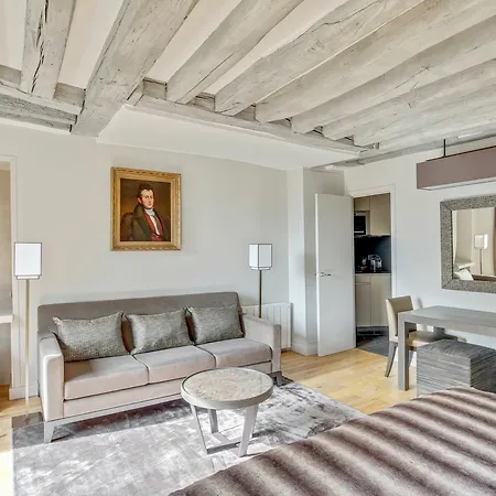Luxury Louvre 4* باريس