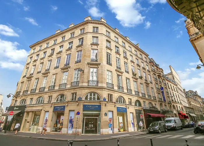 Luxury Louvre ホテル 4*